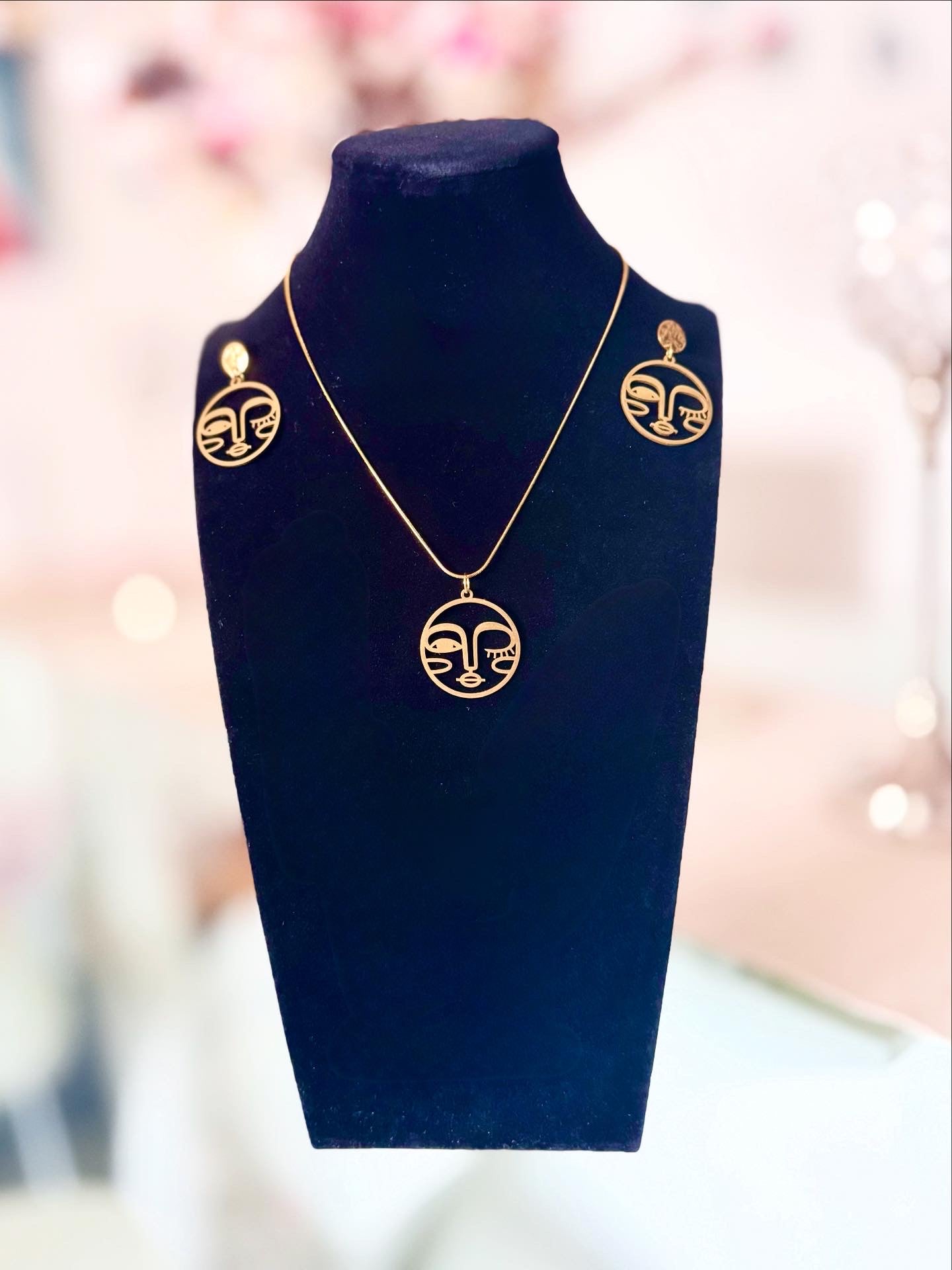 Round Head Necklace & Earrings Set