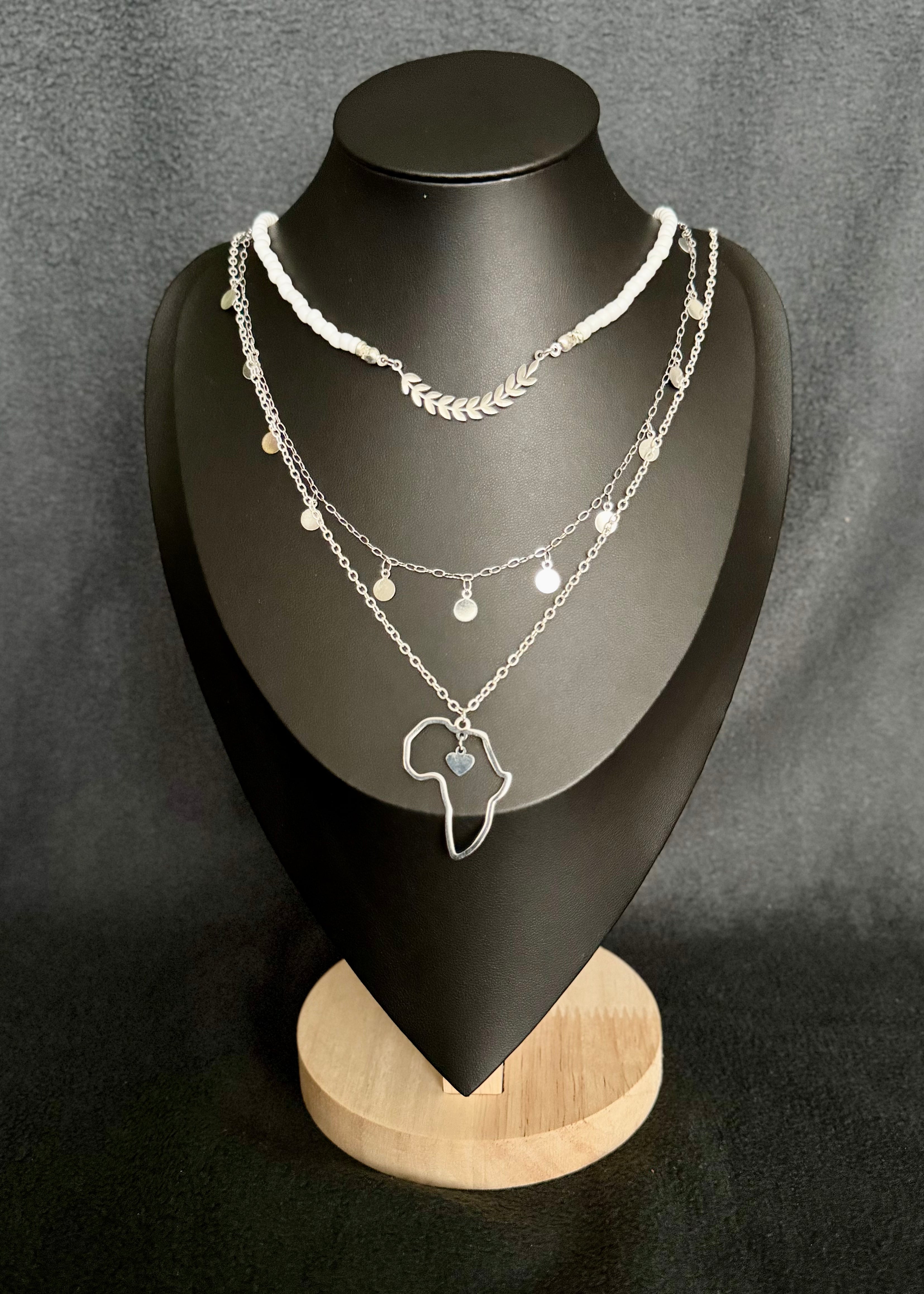 Silver Bead Africa
Triple Necklace