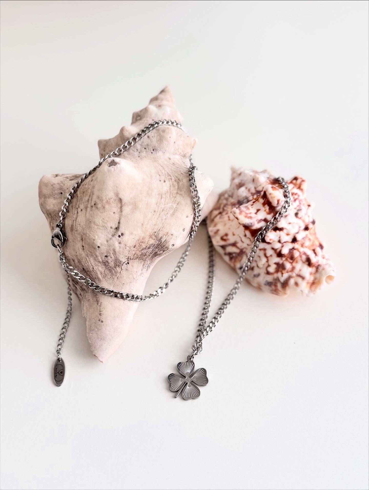 Heart Blooms Necklace