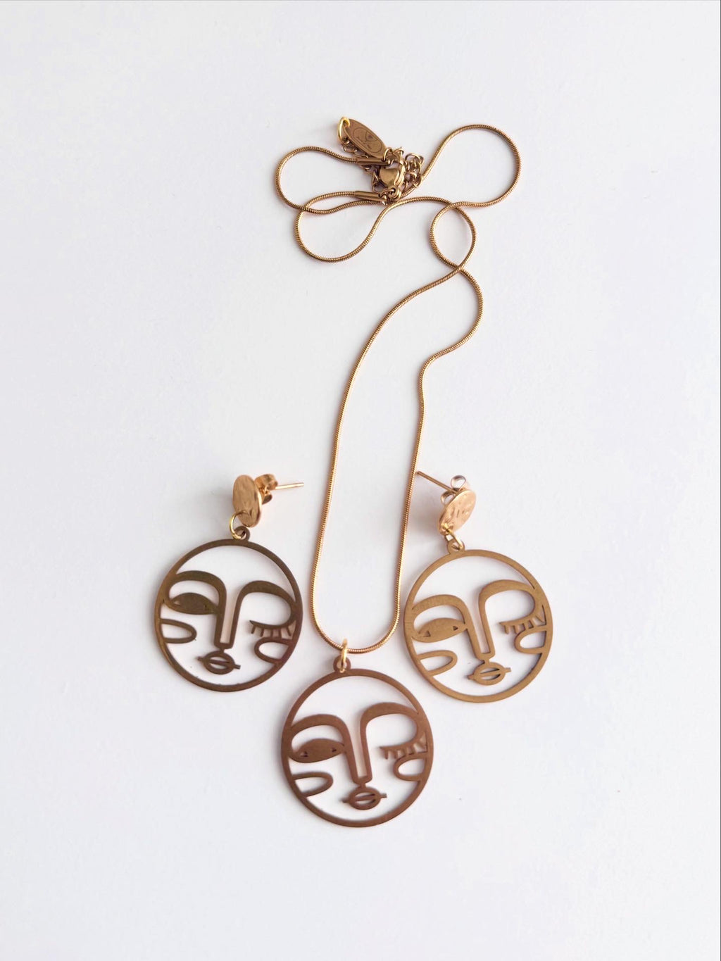 Round Head Necklace & Earrings Set