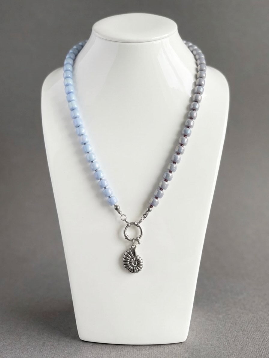 Muschel Blue