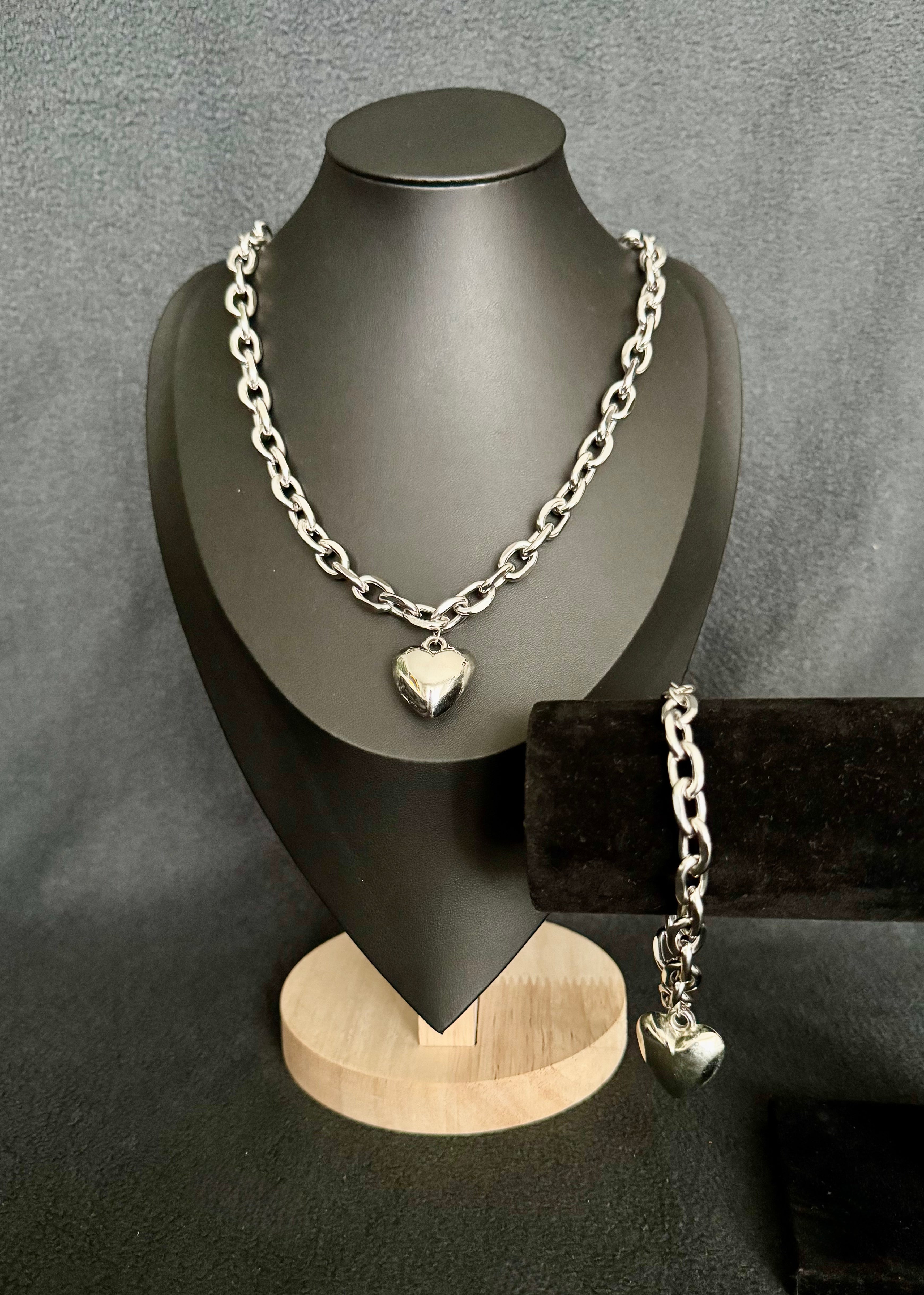 Hearts Necklace & Bracelet Set