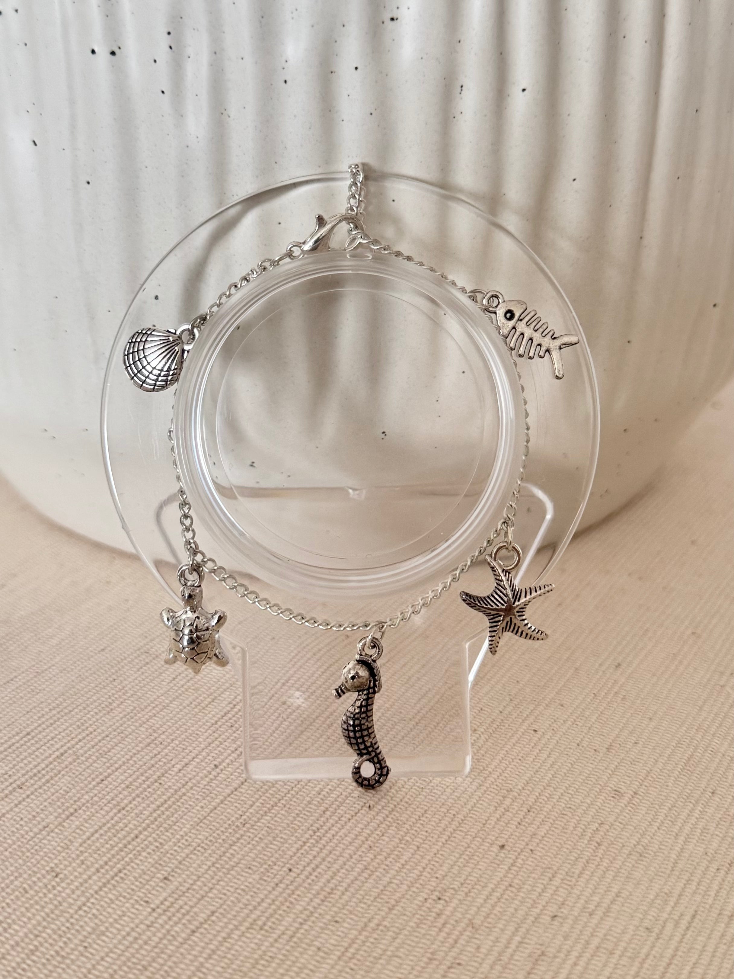 Five pendant Bracelet